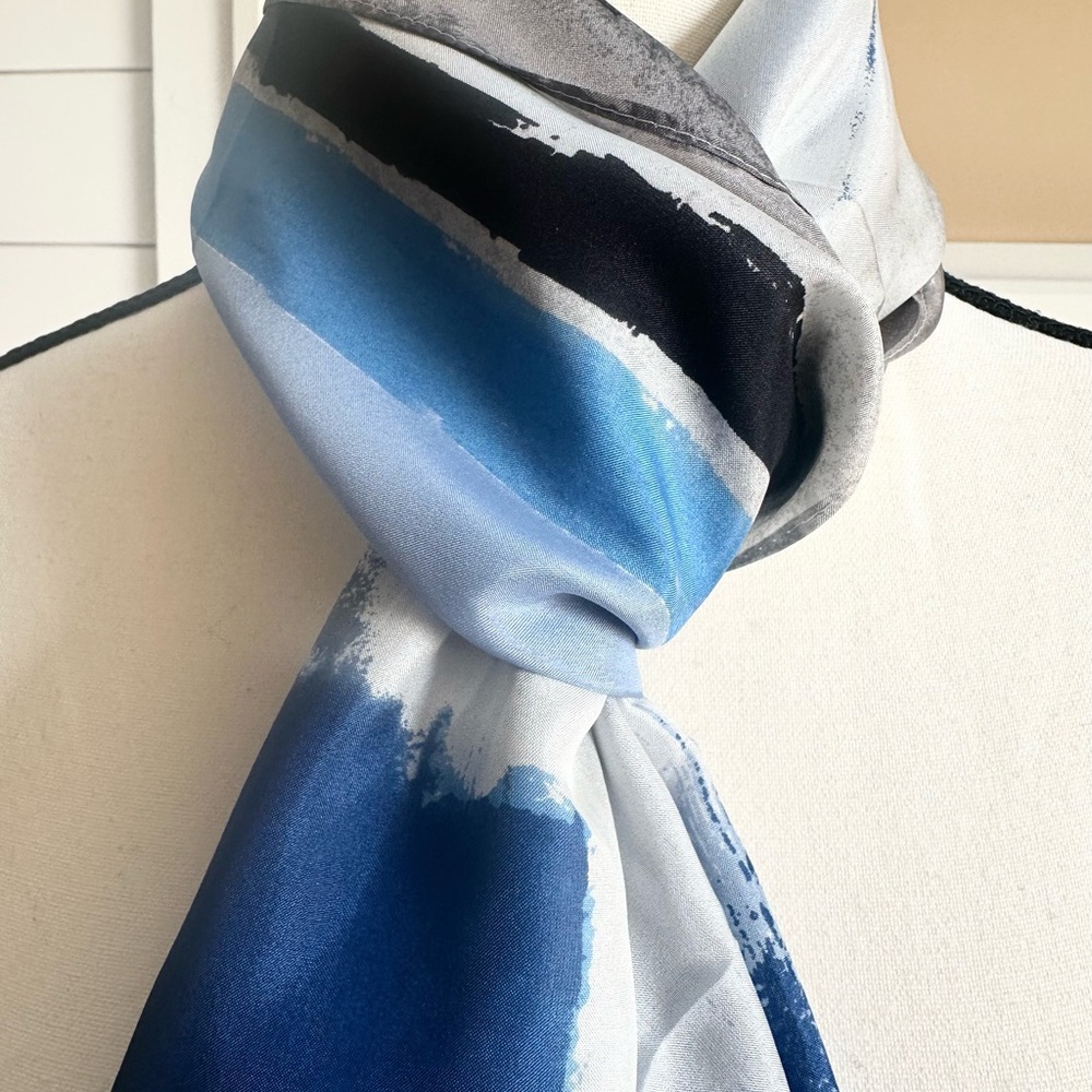 White House Black Market Blue and Black silk Scarf